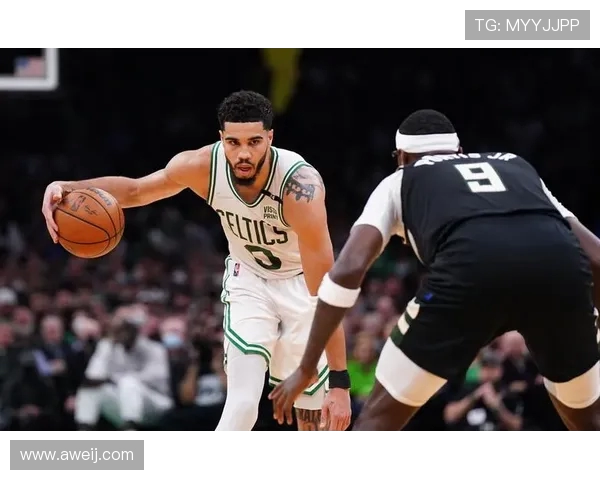 凯尔特人迎战雄鹿对决 聚焦东部季后赛激烈角逐与明星球员表现