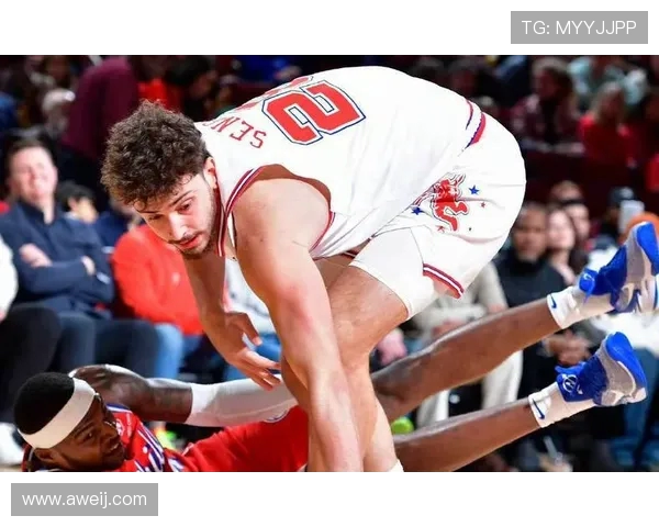 06年火箭与奇才精彩对决录像回顾带你重温经典瞬间与激烈比赛时刻