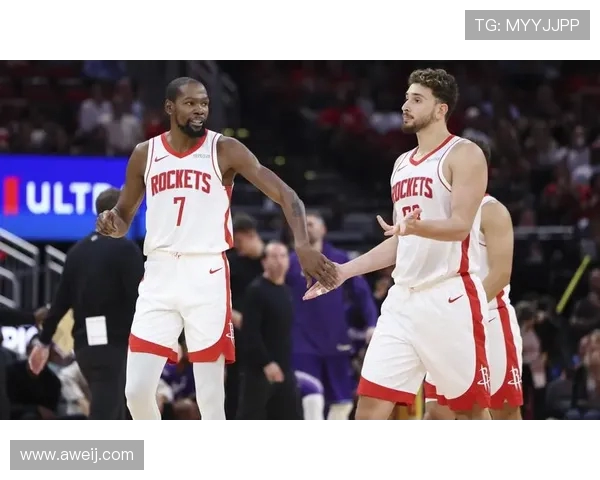 2018年NBA总决赛骑士与火箭全场精彩对决回顾与分析