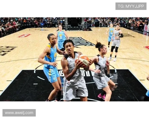 WNBA最新排名分析银星与风暴的实力对决与未来展望 WNBA最新排名分析银星与风暴的实力对决与未来展望